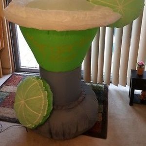 Inflatable margarita glass w lime. Rare! 4 ft tall